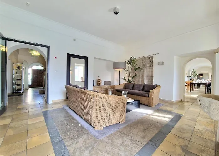 Hotel Schloss Ort Pasov