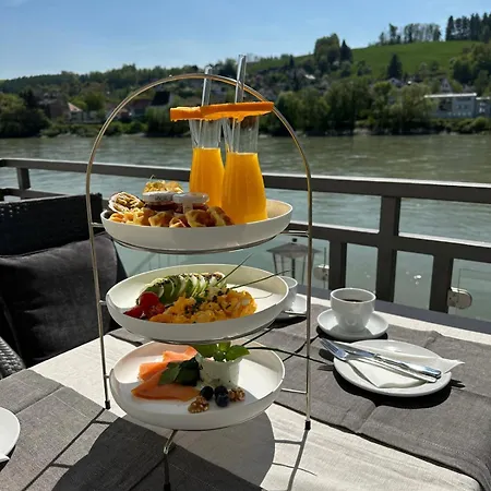 Schloss Ort 4* פסאו