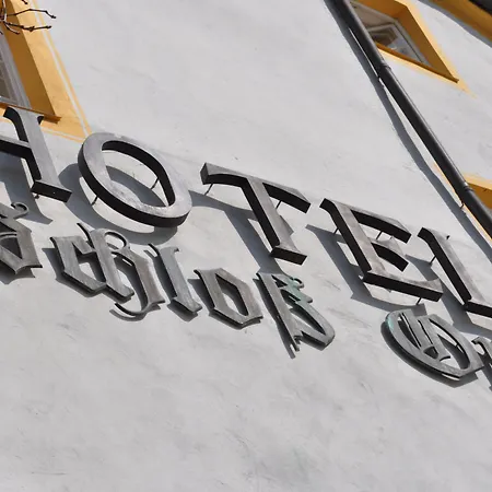 Hotel Schloss Ort 4*