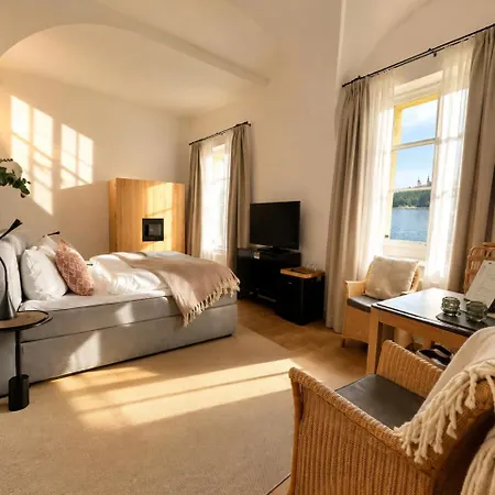 Otel Schloss Ort 4*