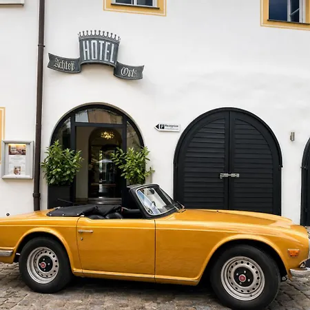 Hotel Schloß Ort 4*